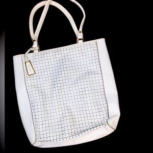 BCBGMAXAZARIA hand bag. Whi